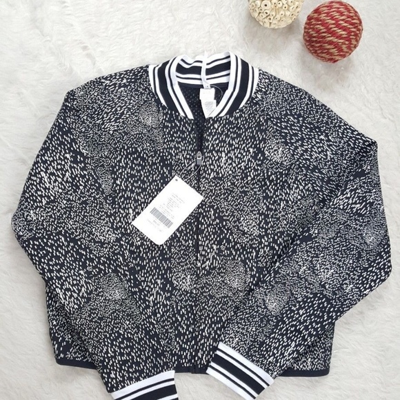 ⛔Fabletics Tia Bomber Jacket Black S - Picture 3 of 8